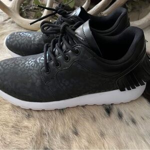 Black Leopard Patterned Sneakers